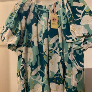 Entro puff sleeve top, size large